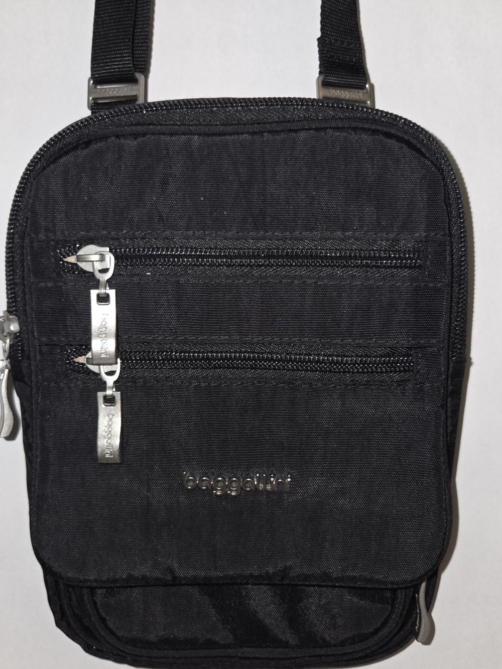 Baggallini Journey Black Crossbody Travel Bag